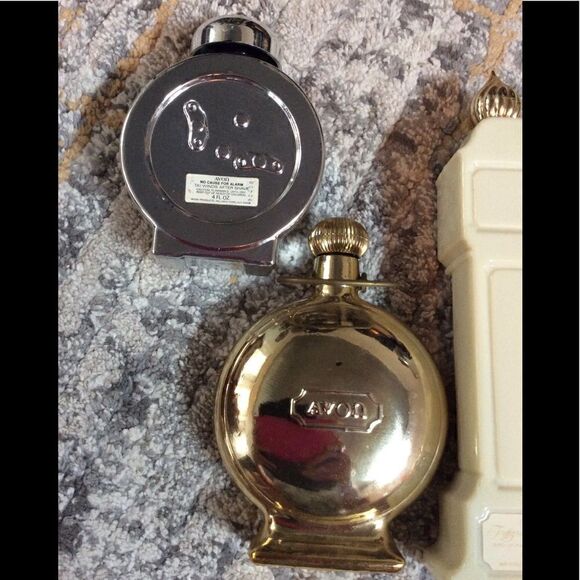BUNDLE OF VINTAGE AVON PERFUME  BOTTLES! EUC! - Picture 5 of 6